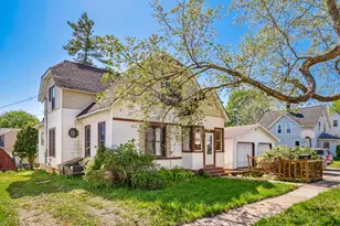 217 N Dunlap Ave, Viroqua, WI 54665 - Photo 2