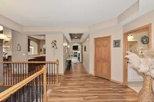 2307 Silver Fox Ct, Waukesha, WI 53188 - Photo 4