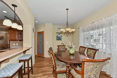 2307  Silver Fox Ct, Waukesha, WI 53188 - Photo 14