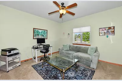 2307  Silver Fox Ct, Waukesha, WI 53188 - Photo 6