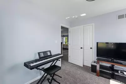1650  Spruce St, Port Washington, WI 53074 - Photo 24