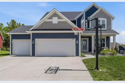 1650  Spruce St, Port Washington, WI 53074 - Photo 2