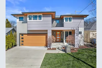 122 W Devon St, Whitefish Bay, WI 53217 - Photo 4