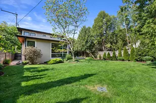 122 W Devon St, Whitefish Bay, WI 53217 - Photo 60