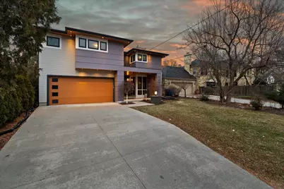 122 W Devon St, Whitefish Bay, WI 53217 - Photo 50