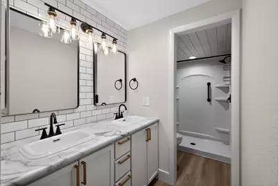 4332  Melody Ln #Unit 6, Madison, WI 53704 - Photo 12