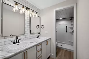 4332 Melody Ln, Madison, WI 53704 - Photo 12