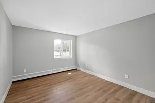 4332 Melody Ln, Madison, WI 53704 - Photo 8