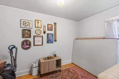 2412 N Dousman St, Milwaukee, WI 53212 - Photo 10