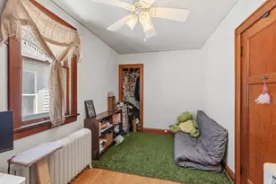 2412 N Dousman St, Milwaukee, WI 53212 - Photo 22
