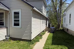 1439 S 10th St, Sheboygan, WI 53081 - Photo 12