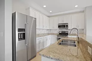 10606 61st St, Kenosha, WI 53142 - Photo 10