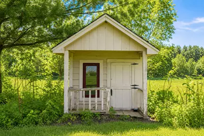 N34W33379  Hickory Ln, Nashotah, WI 53058 - Photo 32