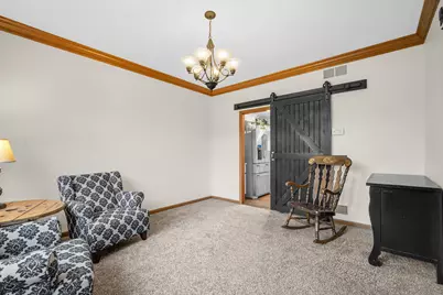 5429 W Yale Dr, Franklin, WI 53132 - Photo 6