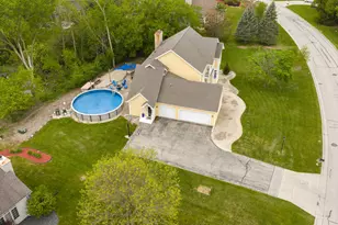 5429 W Yale Dr, Franklin, WI 53132 - Photo 40