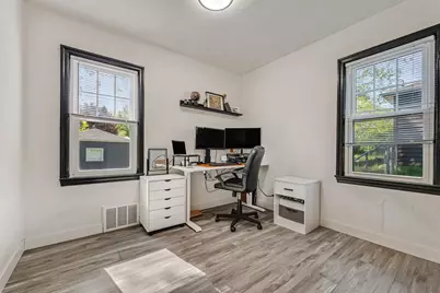 3235 N 77th St, Milwaukee, WI 53222 - Photo 8