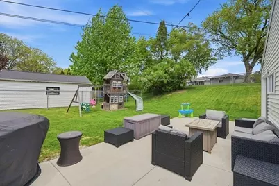 1517 N Bel Ayr Dr, Waukesha, WI 53188 - Photo 24