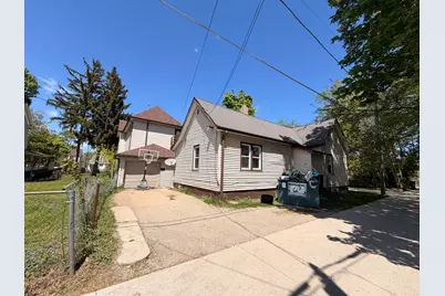 1533  Winslow St, Racine, WI 53404 - Photo 8