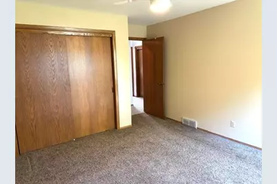 1116B  Aspen Ct #2, Kohler, WI 53044 - Photo 16