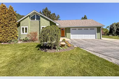 S50W30750  Walnut St, Genesee, WI 53149 - Photo 2
