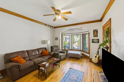 1671 N Marshall St, Milwaukee, WI 53202 - Photo 2