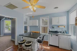 1671 N Marshall St, Milwaukee, WI 53202 - Photo 12