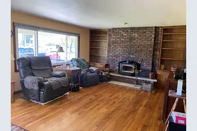 4914  Twin Elms Dr, Racine, WI 53406 - Photo 4