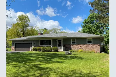 4914  Twin Elms Dr, Racine, WI 53406 - Photo 2