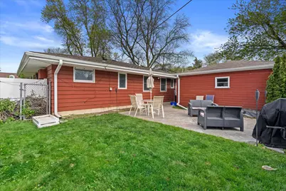 916 S Grand Ave, Waukesha, WI 53186 - Photo 32