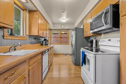 916 S Grand Ave, Waukesha, WI 53186 - Photo 18