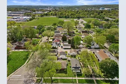916 S Grand Ave, Waukesha, WI 53186 - Photo 4