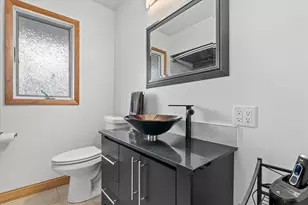 916 S Grand Ave, Waukesha, WI 53186 - Photo 22