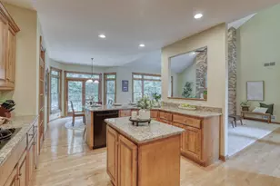 N27W26292 Crestview Dr, Pewaukee, WI 53072 - Photo 20
