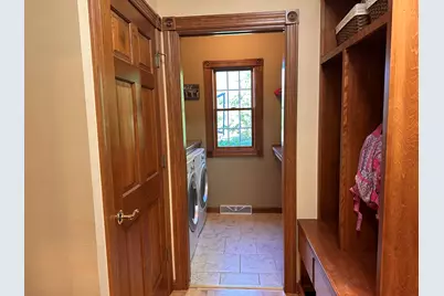 N27W26292  Crestview Dr, Pewaukee, WI 53072 - Photo 30