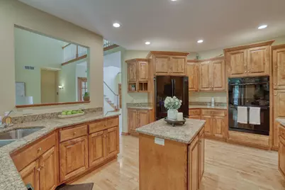 N27W26292  Crestview Dr, Pewaukee, WI 53072 - Photo 22