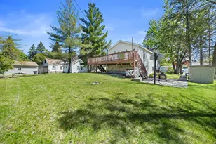 N2473 Greenleaf Dr, Linn, WI 53147 - Photo 38