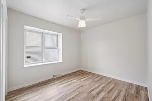 812 S 39th St, Milwaukee, WI 53215 - Photo 22