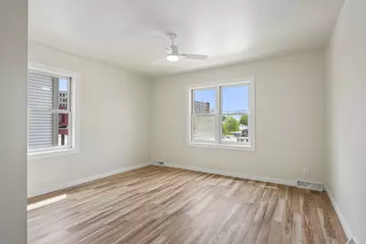 812 S 39th St, Milwaukee, WI 53215 - Photo 18