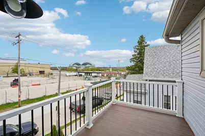 812 S 39th St, Milwaukee, WI 53215 - Photo 32