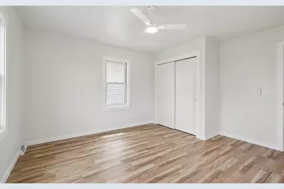 812 S 39th St, Milwaukee, WI 53215 - Photo 26