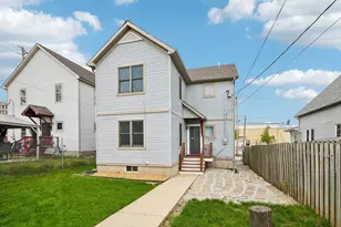 812 S 39th St, Milwaukee, WI 53215 - Photo 34