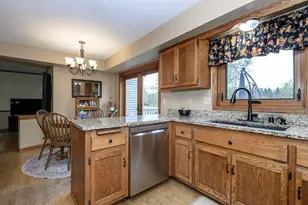 S67W32989 Rd X, Mukwonago, WI 53149 - Photo 8