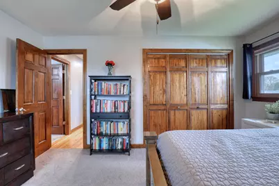 4420 S 37th St, Greenfield, WI 53221 - Photo 16