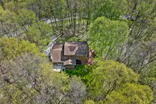 S54W23631 Maple Hill Ct, Waukesha, WI 53189 - Photo 26