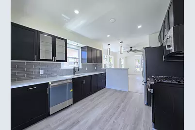 3018 N 77th St, Milwaukee, WI 53222 - Photo 2