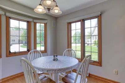 940  Spyglass Hl, Racine, WI 53185 - Photo 8