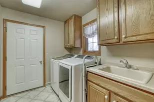 940 Spyglass Hill, Racine, WI 53185 - Photo 30