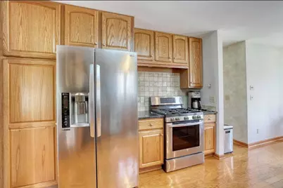 940  Spyglass Hl, Racine, WI 53185 - Photo 6