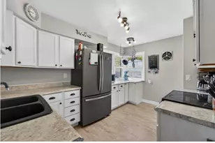 1815 4 Mile Rd, Racine, WI 53402 - Photo 10