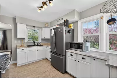 1815  4 Mile Rd, Racine, WI 53402 - Photo 8